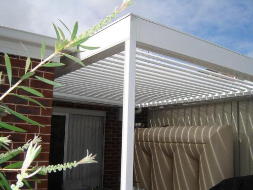 Eclipse Opening Roof Verandah in Arctic White, Sunbury 8